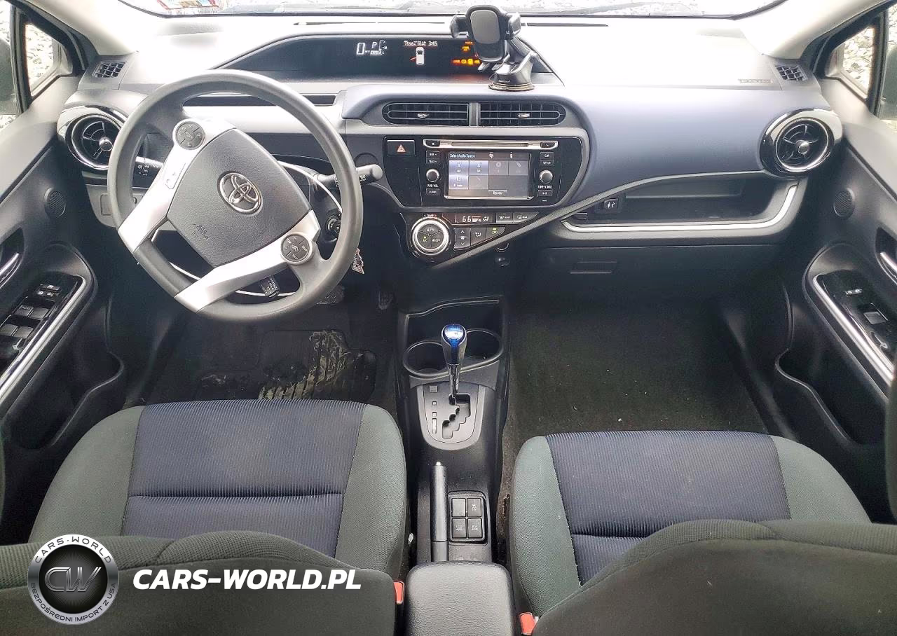 2015 Toyota Prius C Two VIN:JTDKDTB36F1097178 - 8