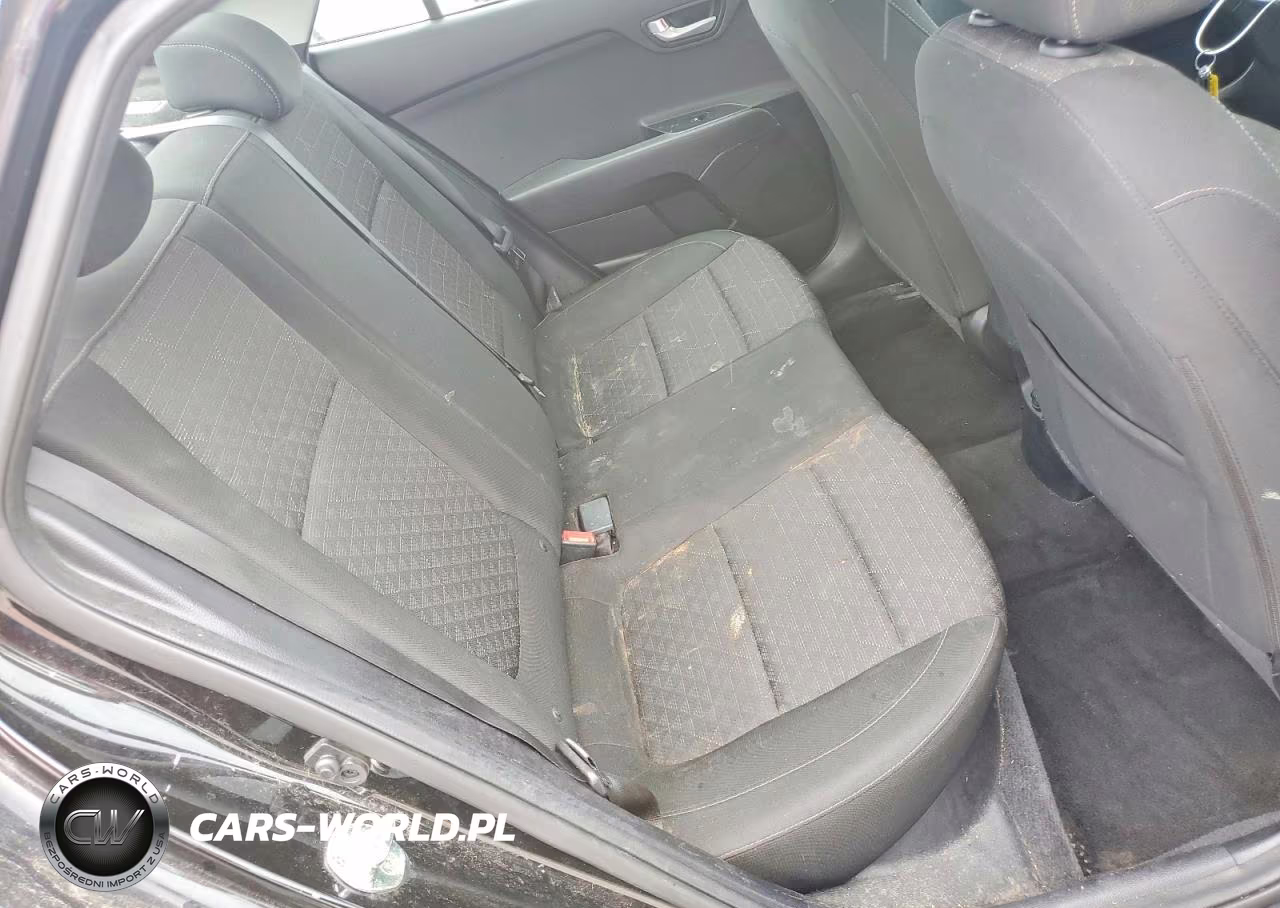 2018 Kia Rio S VIN:3KPA24AB7JE144532 - 10