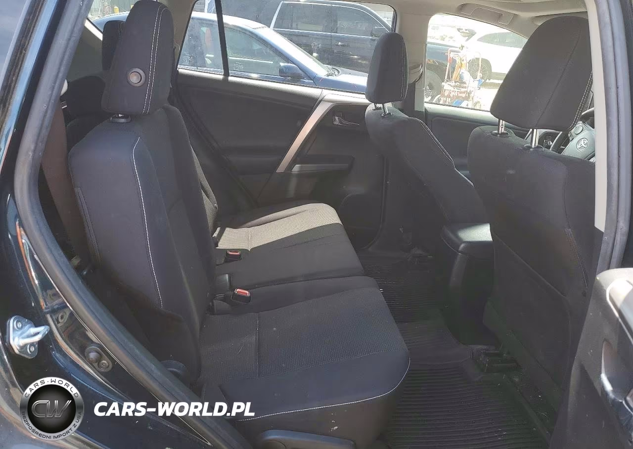2018 Toyota Rav4 Xle VIN:JTMRFREV0JJ720635 - 10