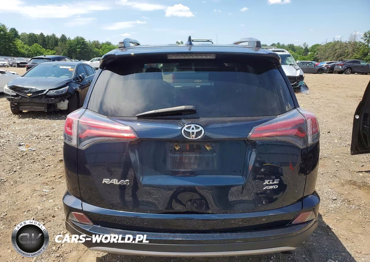 2018 Toyota Rav4 Xle VIN:JTMRFREV0JJ720635 - 6