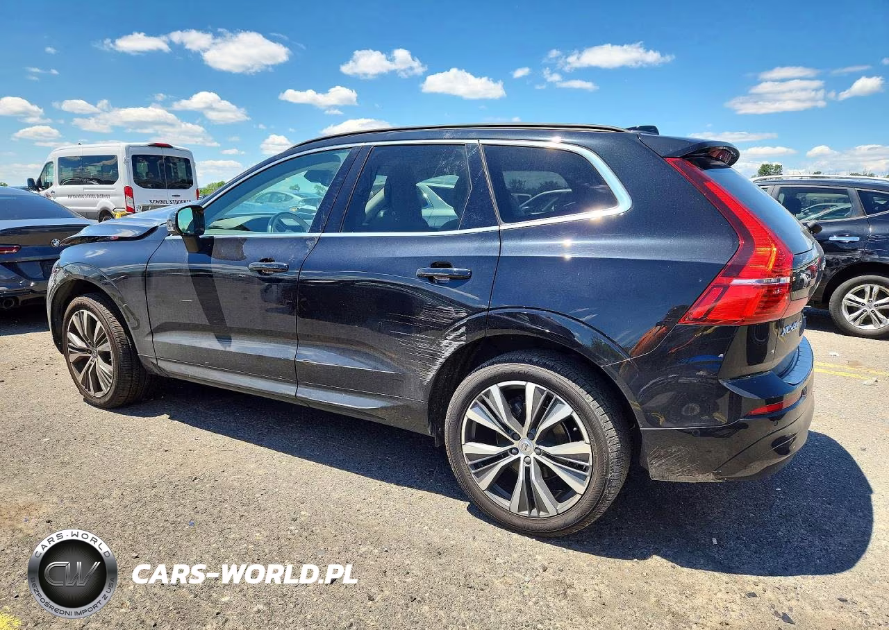 2022 Volvo Xc60 B5 Momentum VIN:YV4L12RK2N1047135 - 2