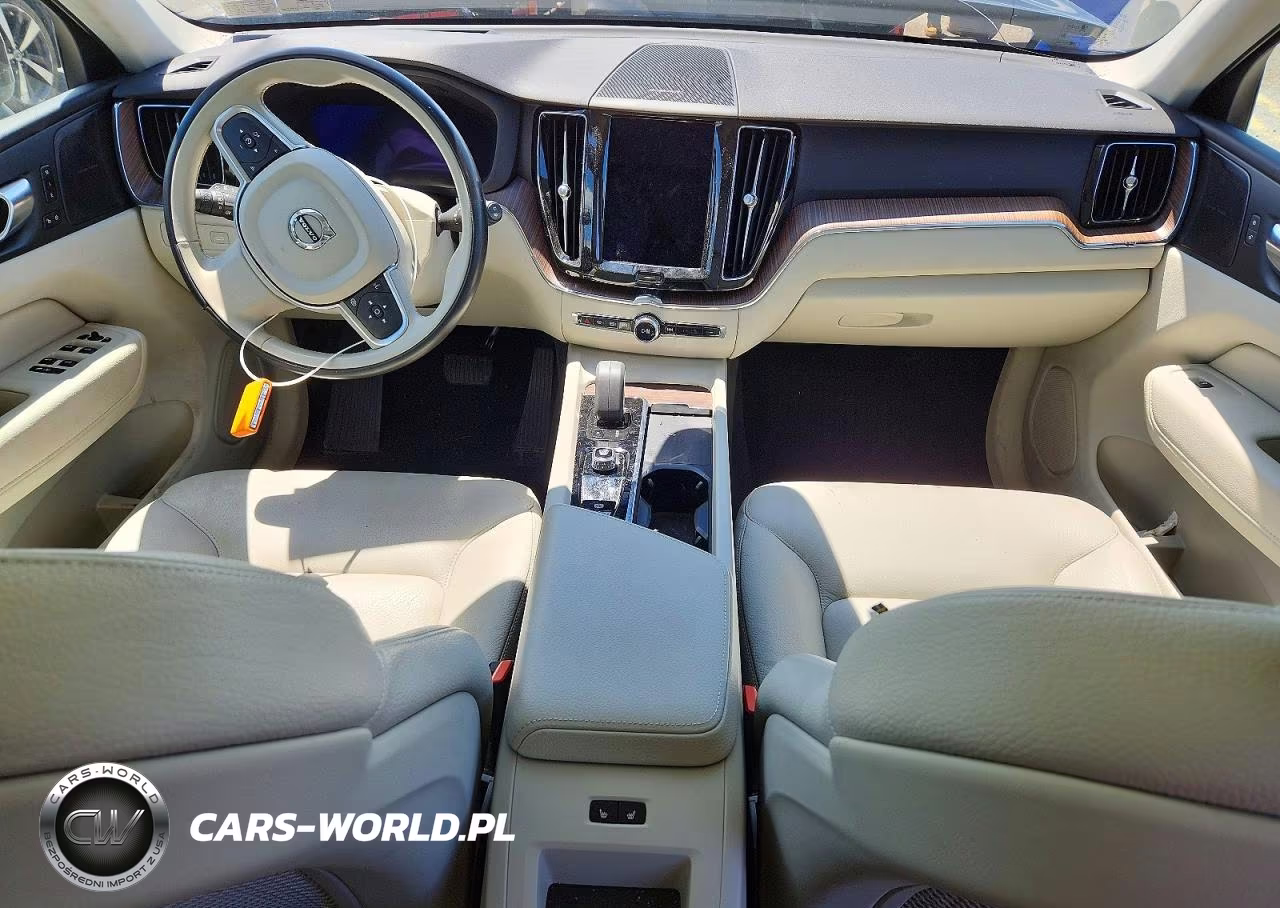 2022 Volvo Xc60 B5 Momentum VIN:YV4L12RK2N1047135 - 8