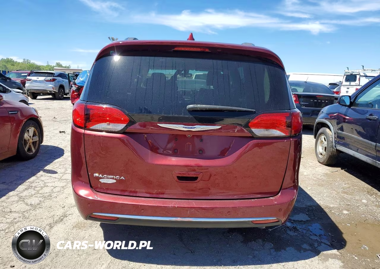2019 Chrysler Pacifica Touring L VIN:2C4RC1BG4KR721154 - 6