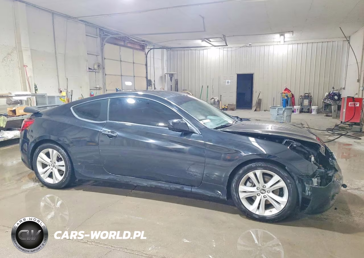 2010 Hyundai Genesis Coupe 2.0T VIN:KMHHT6KD4AU033974 - 4