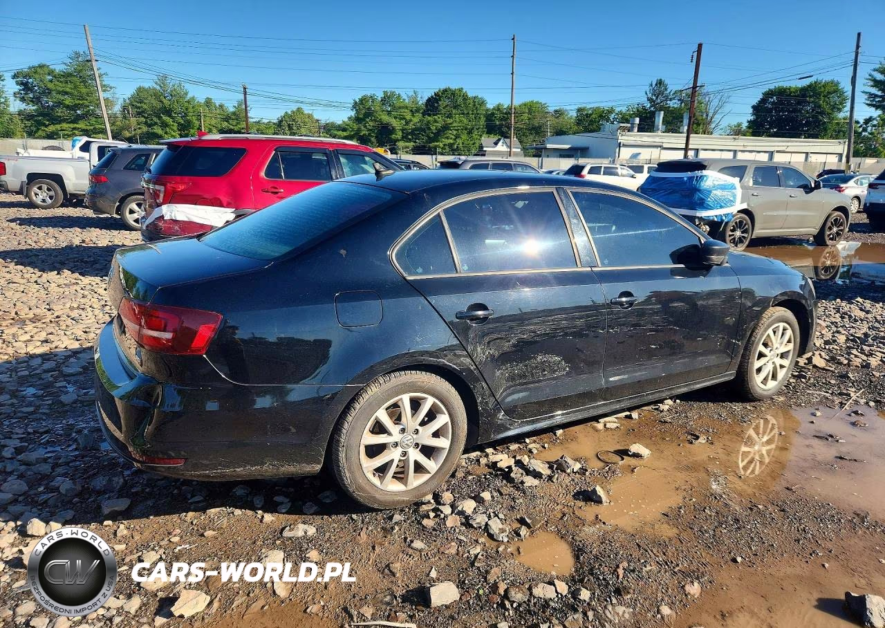 2016 Volkswagen Jetta Se VIN:3VWD67AJXGM251239 - 3