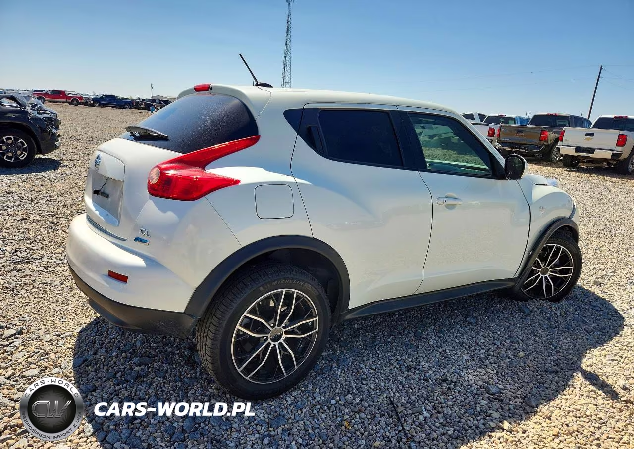 2012 Nissan Juke S VIN:JN8AF5MR1CT104335 - 3