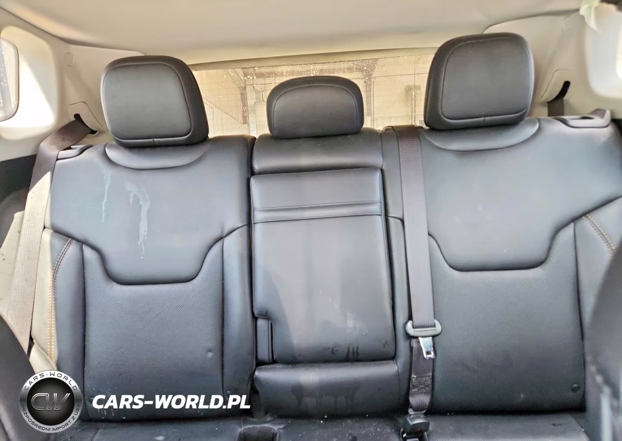 2019 Jeep Compass Limited VIN:3C4NJDCB2KT800876 - 10