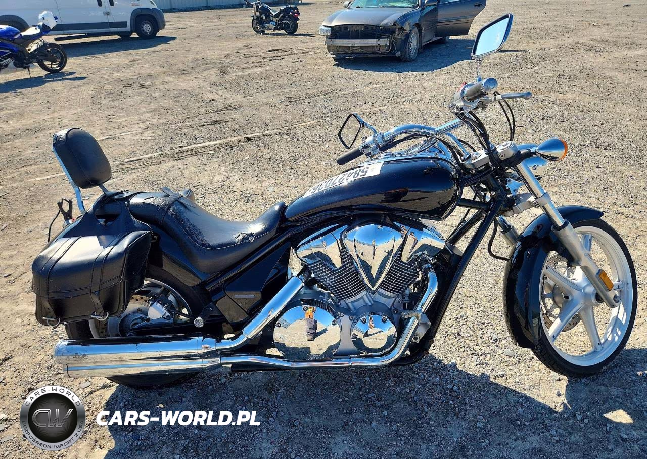 2010 Honda Vt1300 Cs – zdjęcie 1 z 9