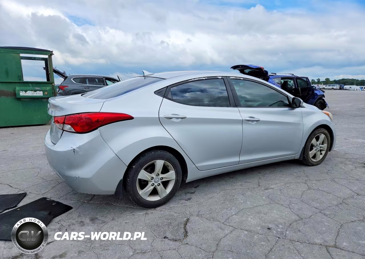 2013 Hyundai Elantra Gls VIN:KMHDH4AE6DU861074 - 3
