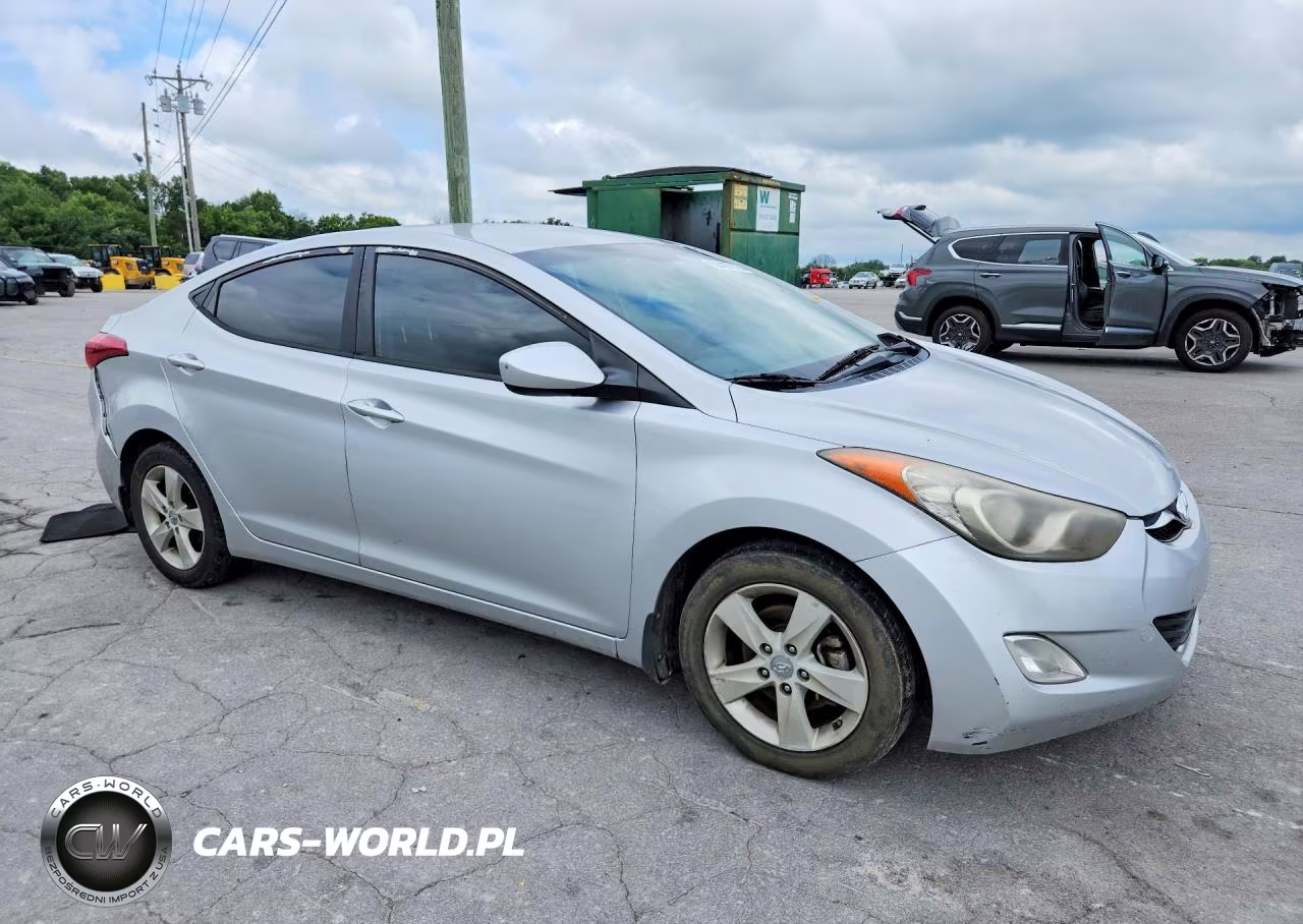 2013 Hyundai Elantra Gls VIN:KMHDH4AE6DU861074 - 4