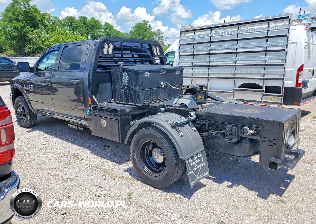 2018 Ram 3500 VIN:3C7WRTCL8JG159727 - 2