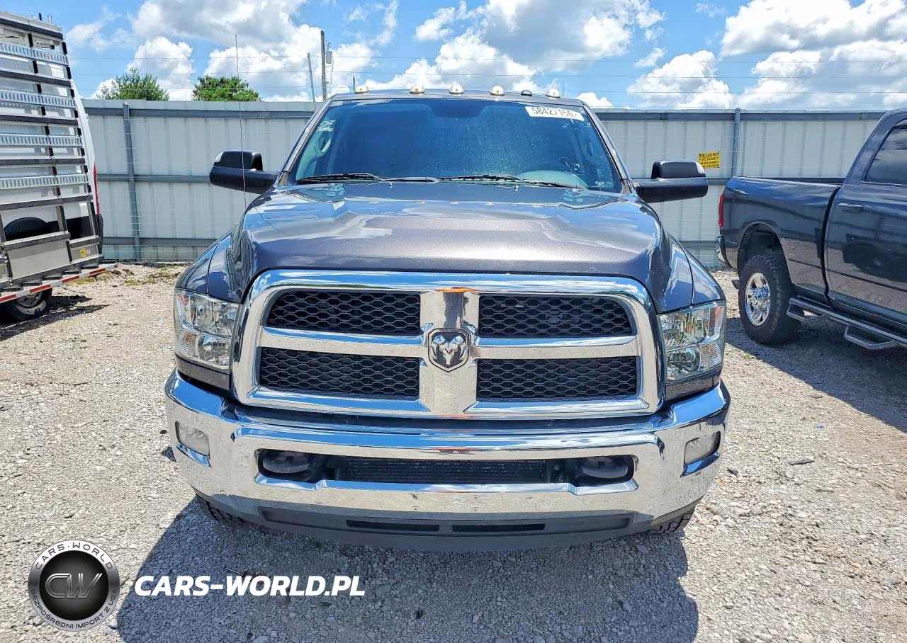 2018 Ram 3500 VIN:3C7WRTCL8JG159727 - 5