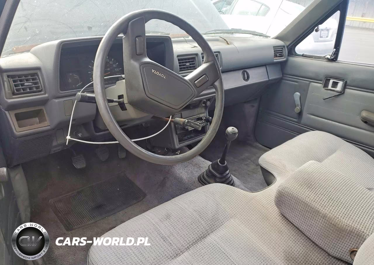 1987 Toyota Pickup 1-2 Ton Rn55 Dlx VIN:JT4RN55D7H0242751 - 8
