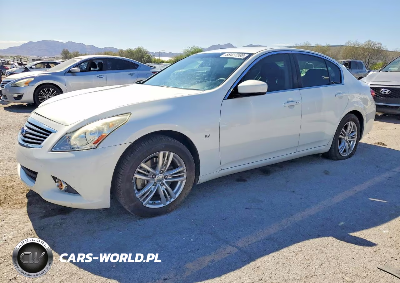 2015 Infiniti Q40 Base