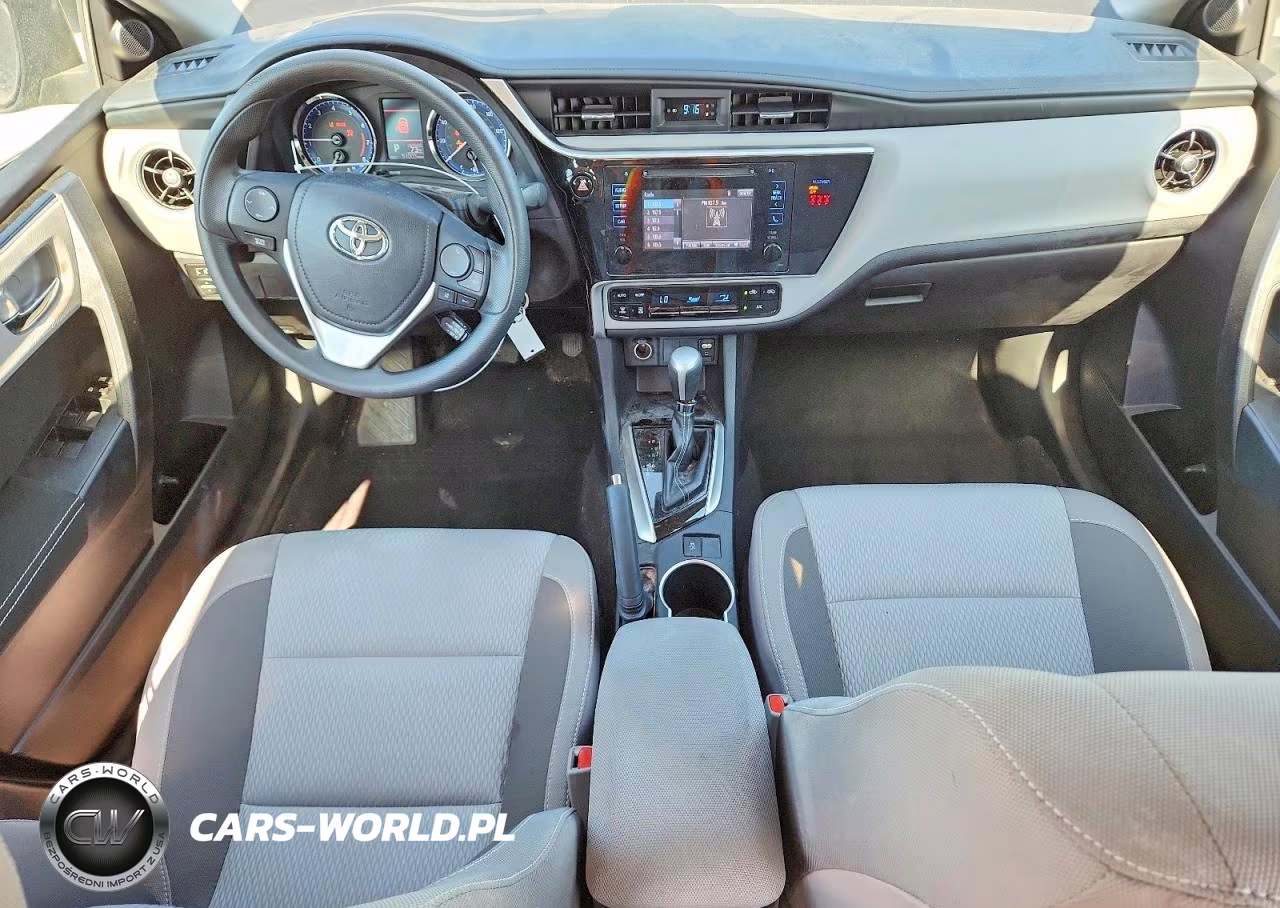 2019 Toyota Corolla Le VIN:2T1BURHE8KC134779 - 8