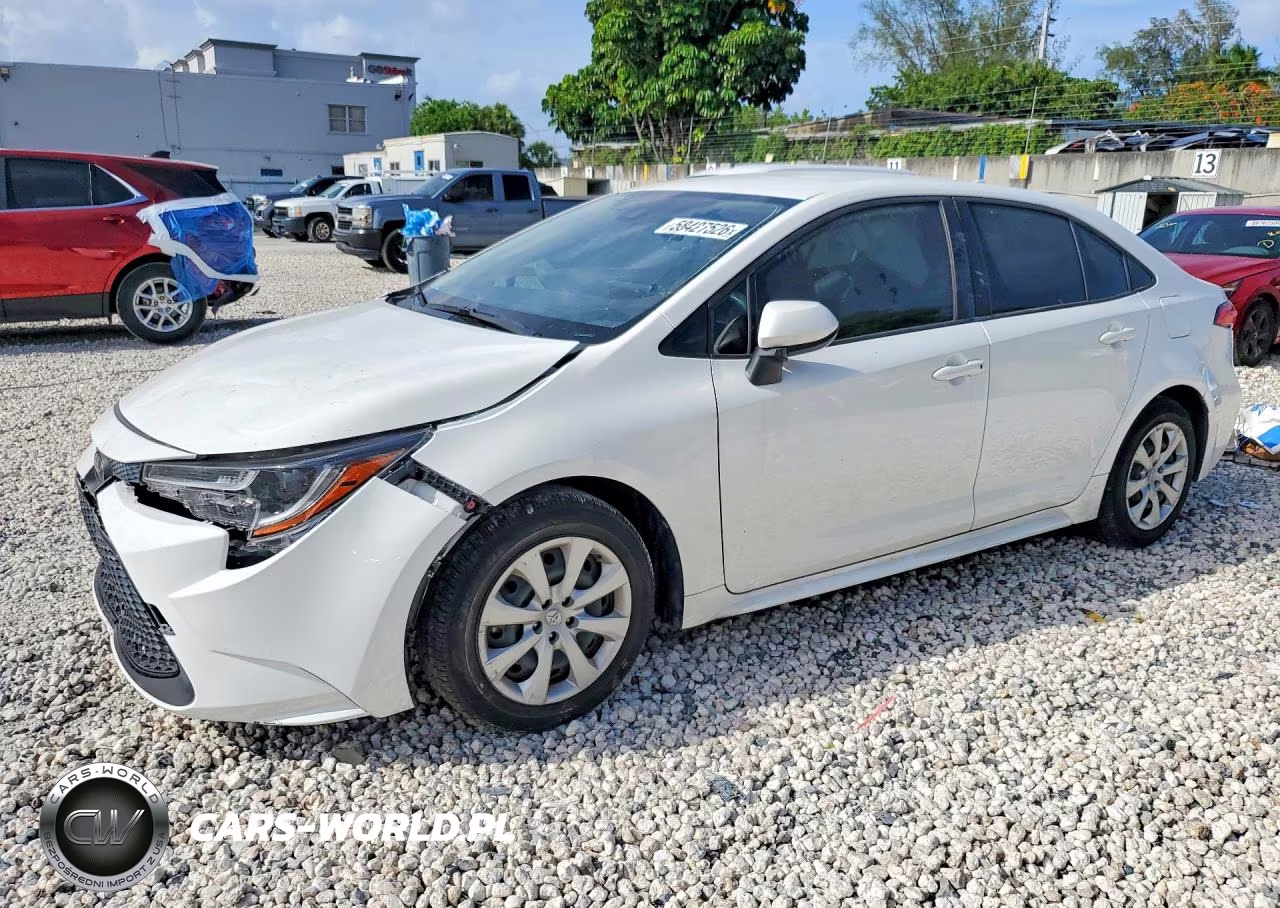 2022 Toyota Corolla Le – zdjęcie 1 z 12