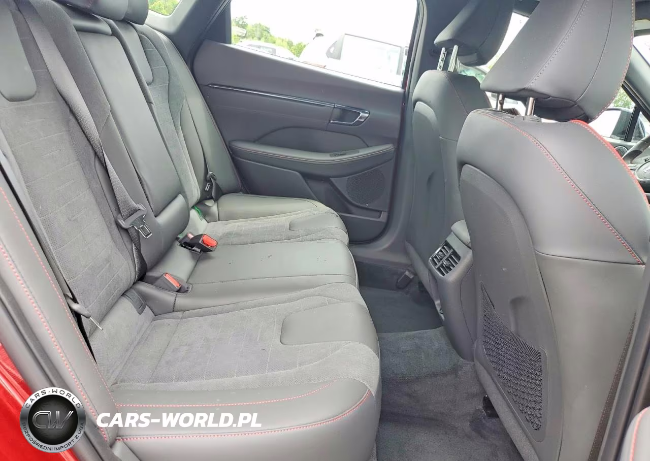 2023 Hyundai Sonata N Line VIN:KMHL14JC2PA327316 - 10