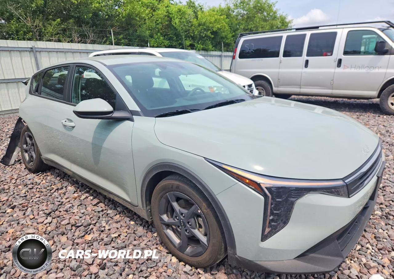 2026 Kia K4 Lxs VIN:3KPFT4DEXTE271397 - 4