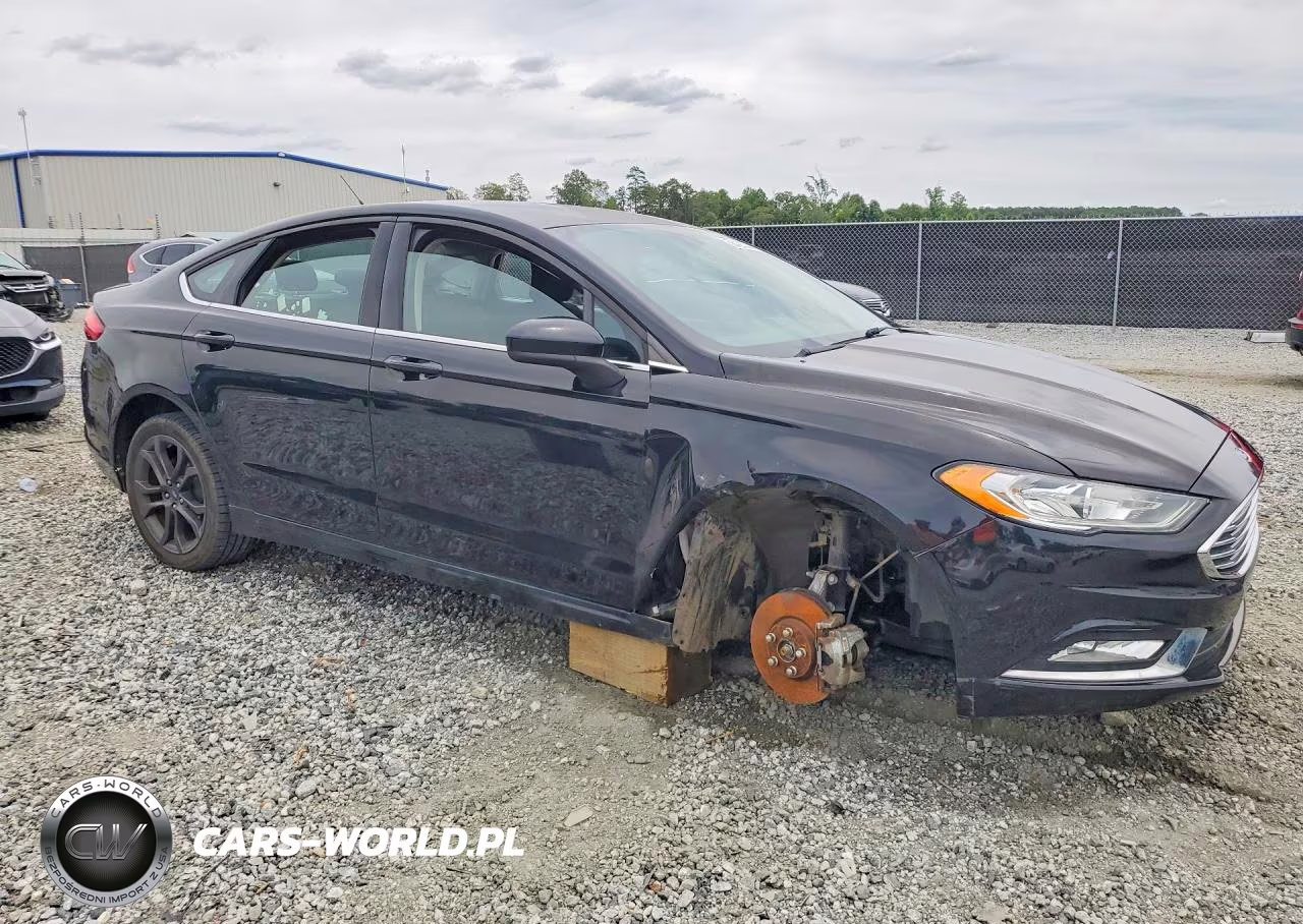 2018 Ford Fusion S VIN:3FA6P0G7XJR238079 - 4