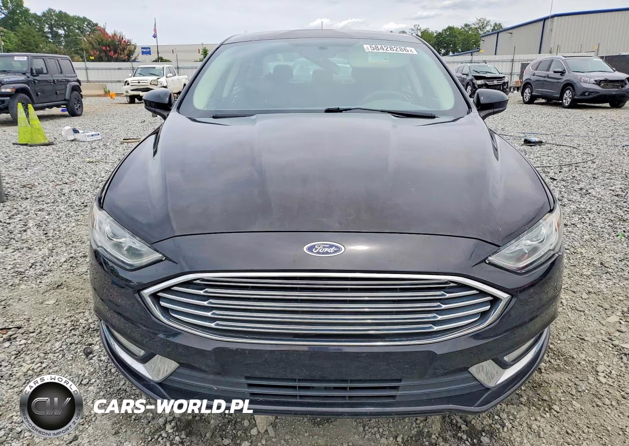 2018 Ford Fusion S VIN:3FA6P0G7XJR238079 - 5