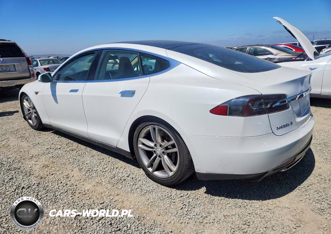 2013 Tesla Model S VIN:5YJSA1CN7DFP04531 - 2