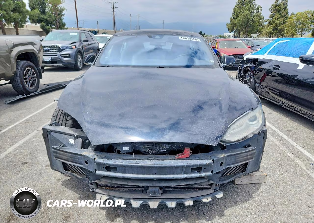 2015 Tesla Model S VIN:5YJSA1E24FF103390 - 5