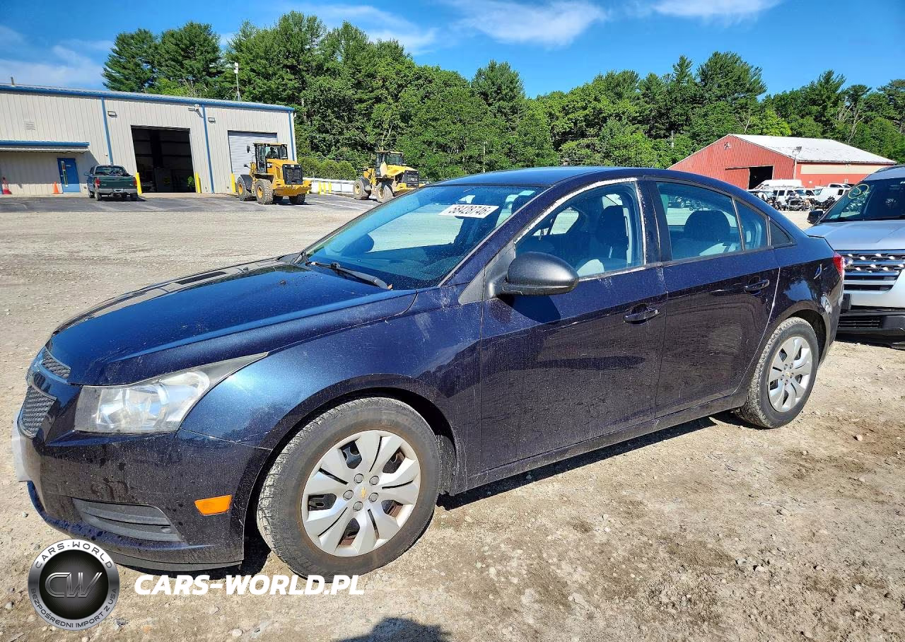2014 Chevrolet Cruze Ls – zdjęcie 1 z 12