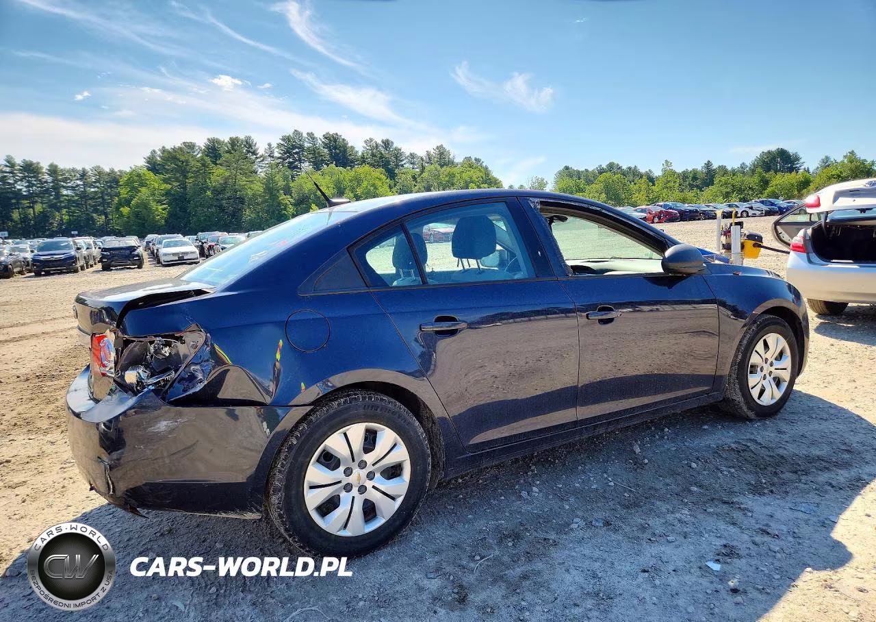 2014 Chevrolet Cruze Ls VIN:1G1PA5SG3E7291622 - 3