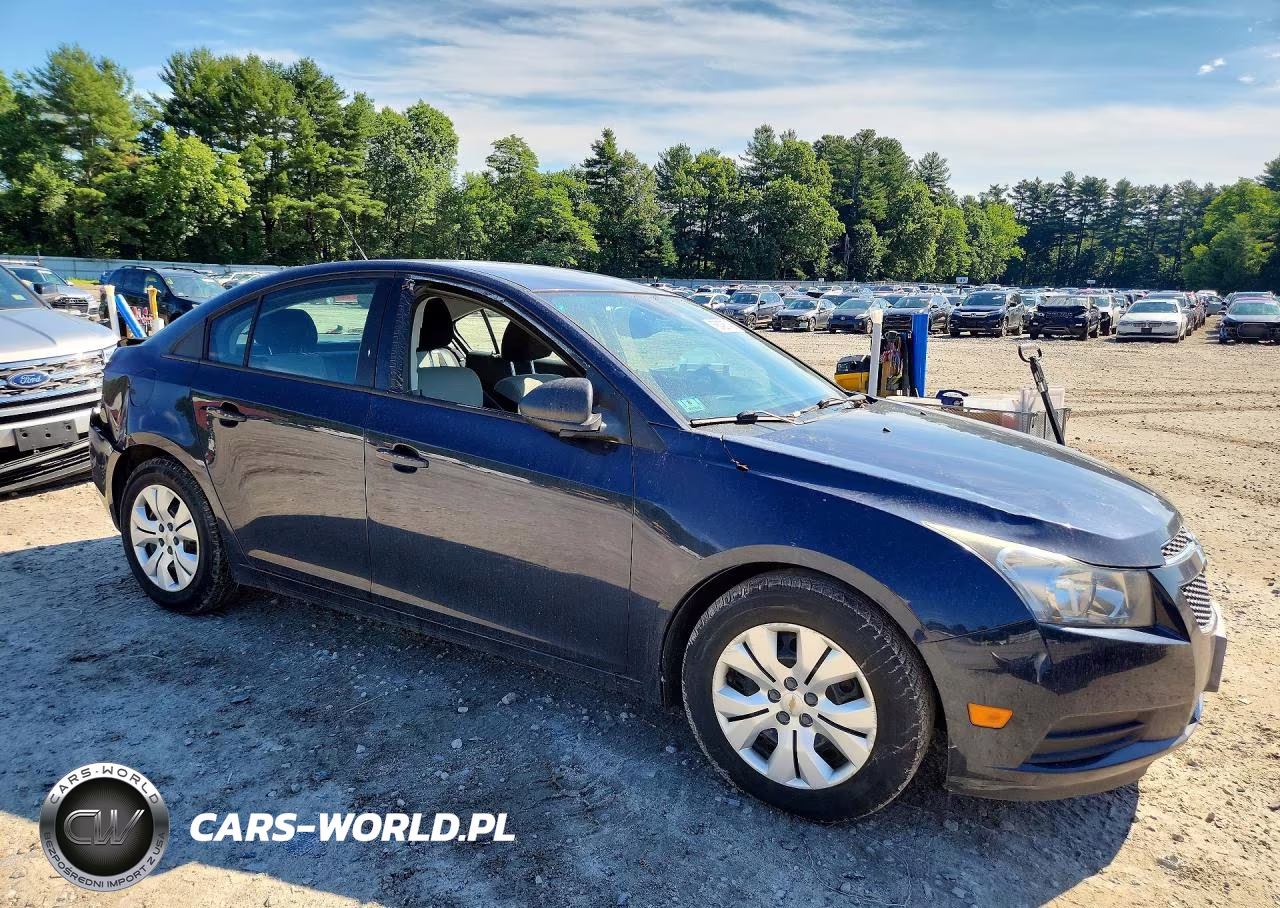 2014 Chevrolet Cruze Ls VIN:1G1PA5SG3E7291622 - 4