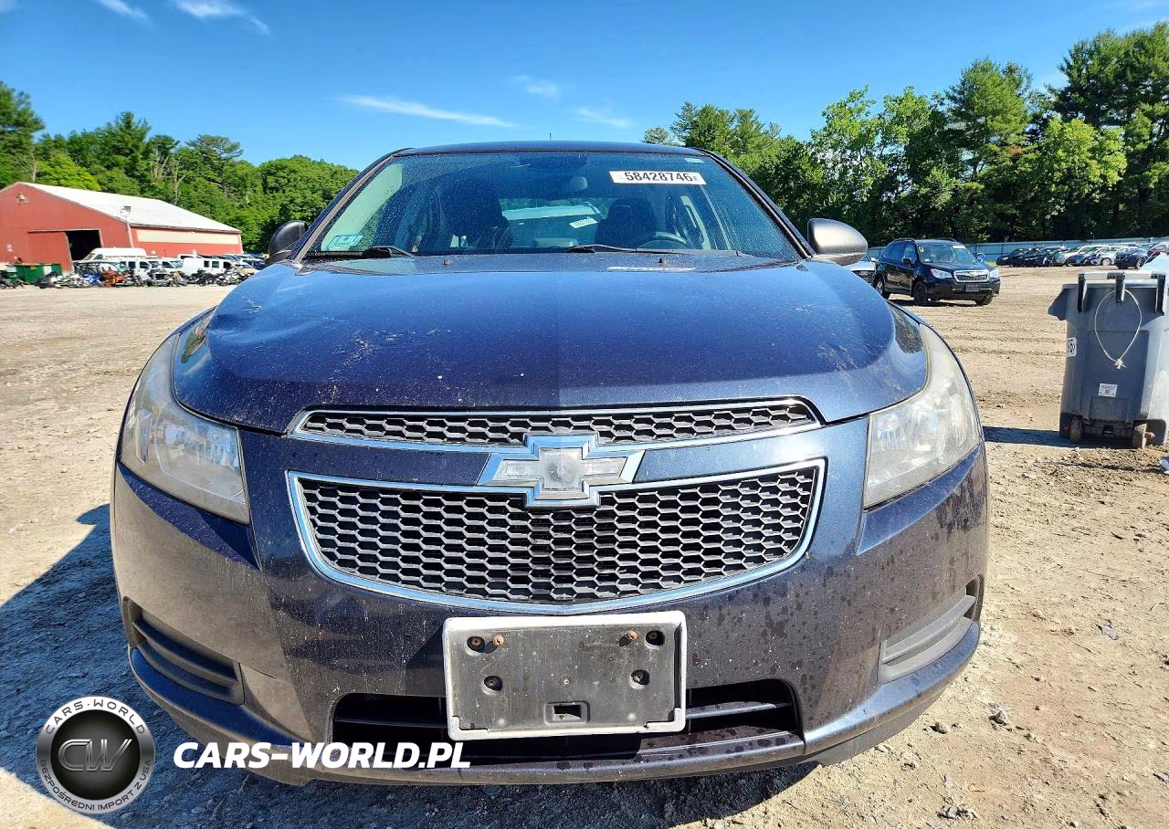 2014 Chevrolet Cruze Ls VIN:1G1PA5SG3E7291622 - 5