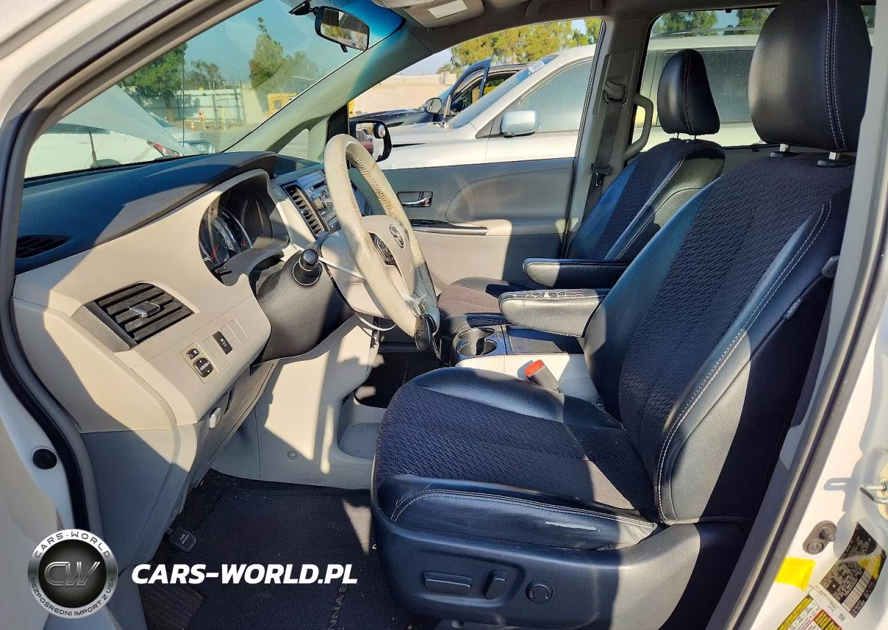 2011 Toyota Sienna Sport VIN:5TDXK3DC7BS164201 - 7