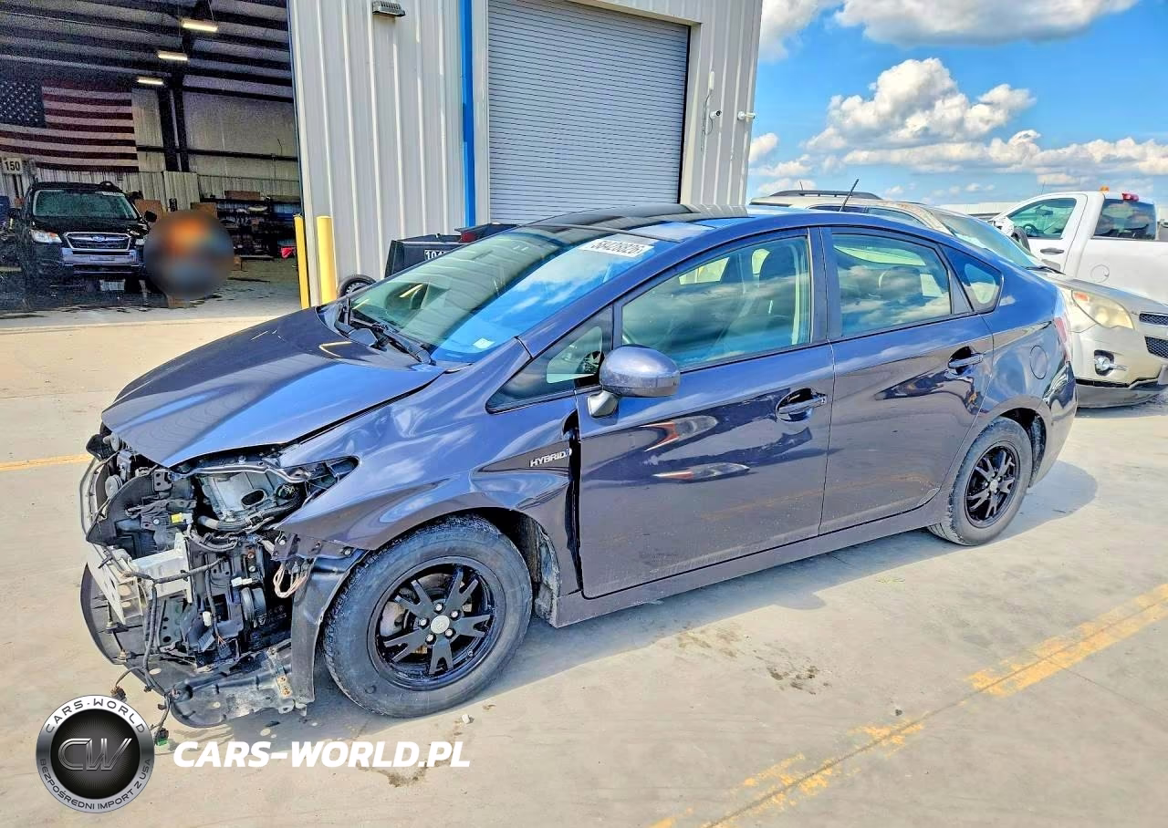 2013 Toyota Prius Four – zdjęcie 1 z 12