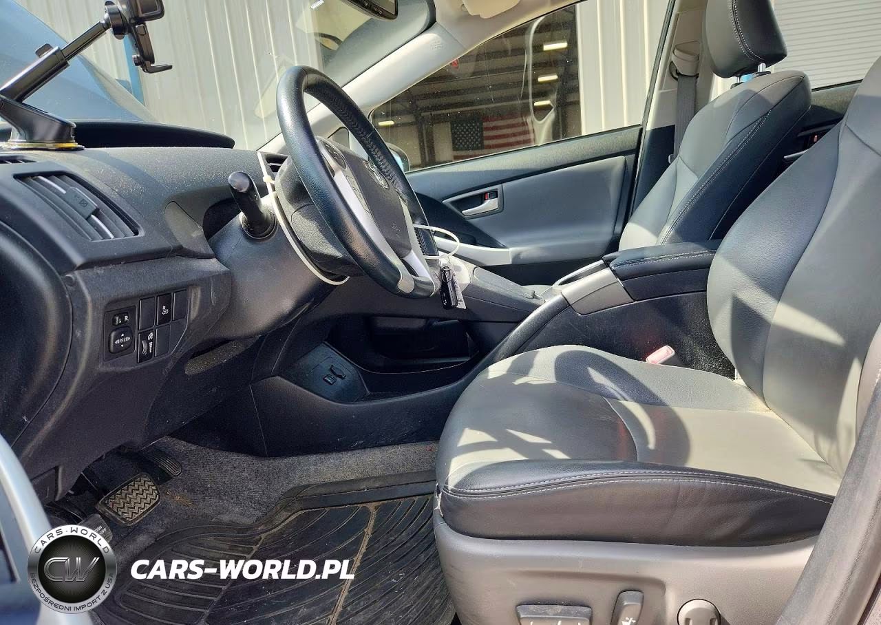 2013 Toyota Prius Four VIN:JTDKN3DU4D5650483 - 7