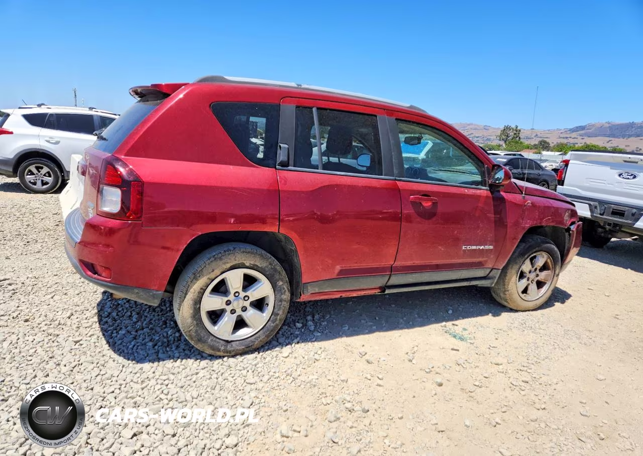 2016 Jeep Compass Latitude VIN:1C4NJCEA8GD704911 - 3