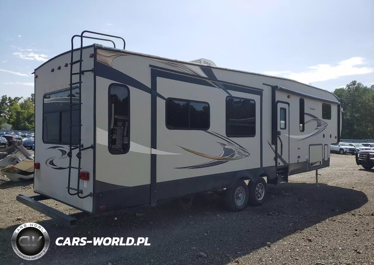 2015 Forest River Chaparral Camper VIN:5ZT3CH1B7FA310974 - 4