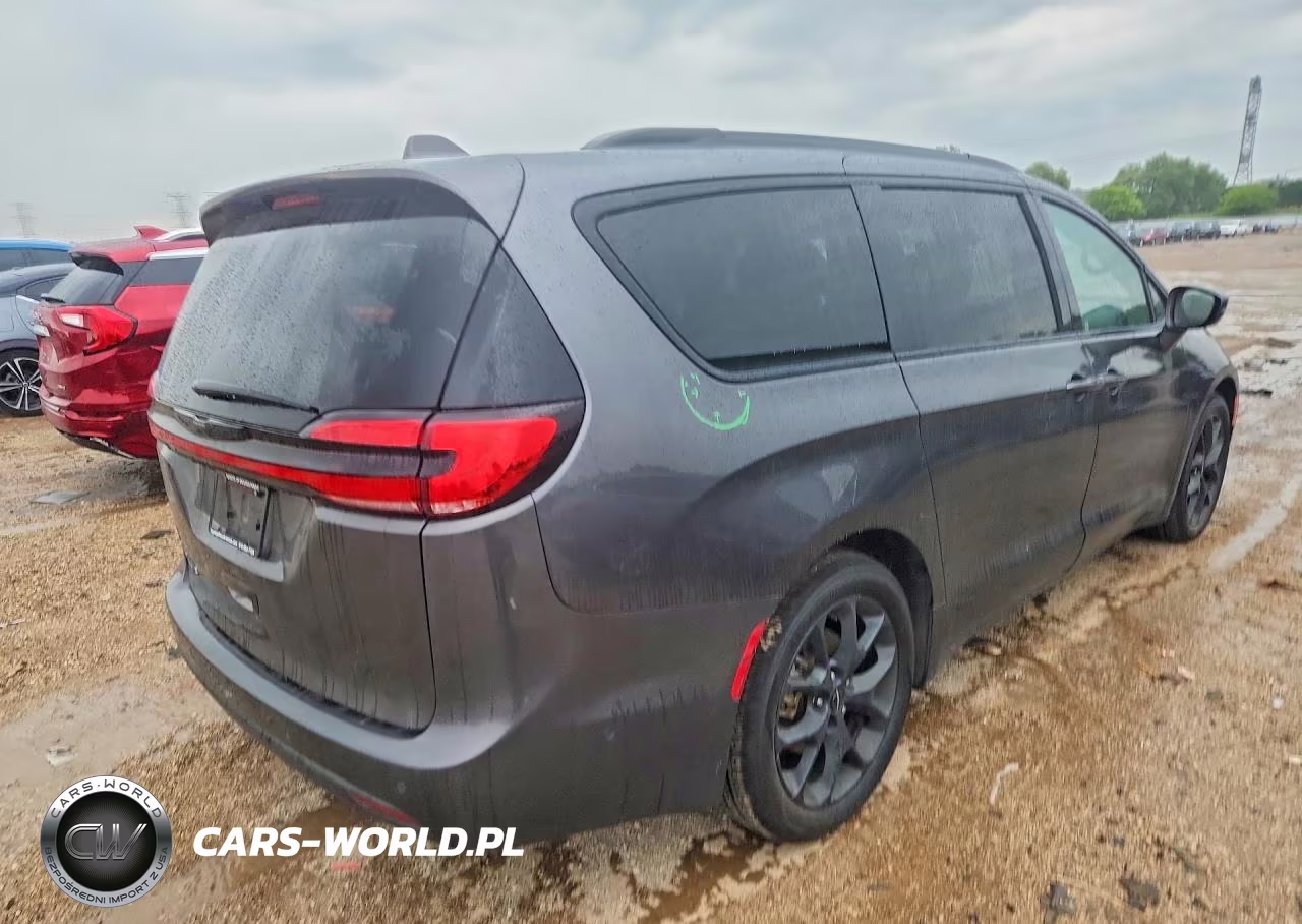 2021 Chrysler Pacifica Touring L VIN:2C4RC1BG3MR500857 - 3