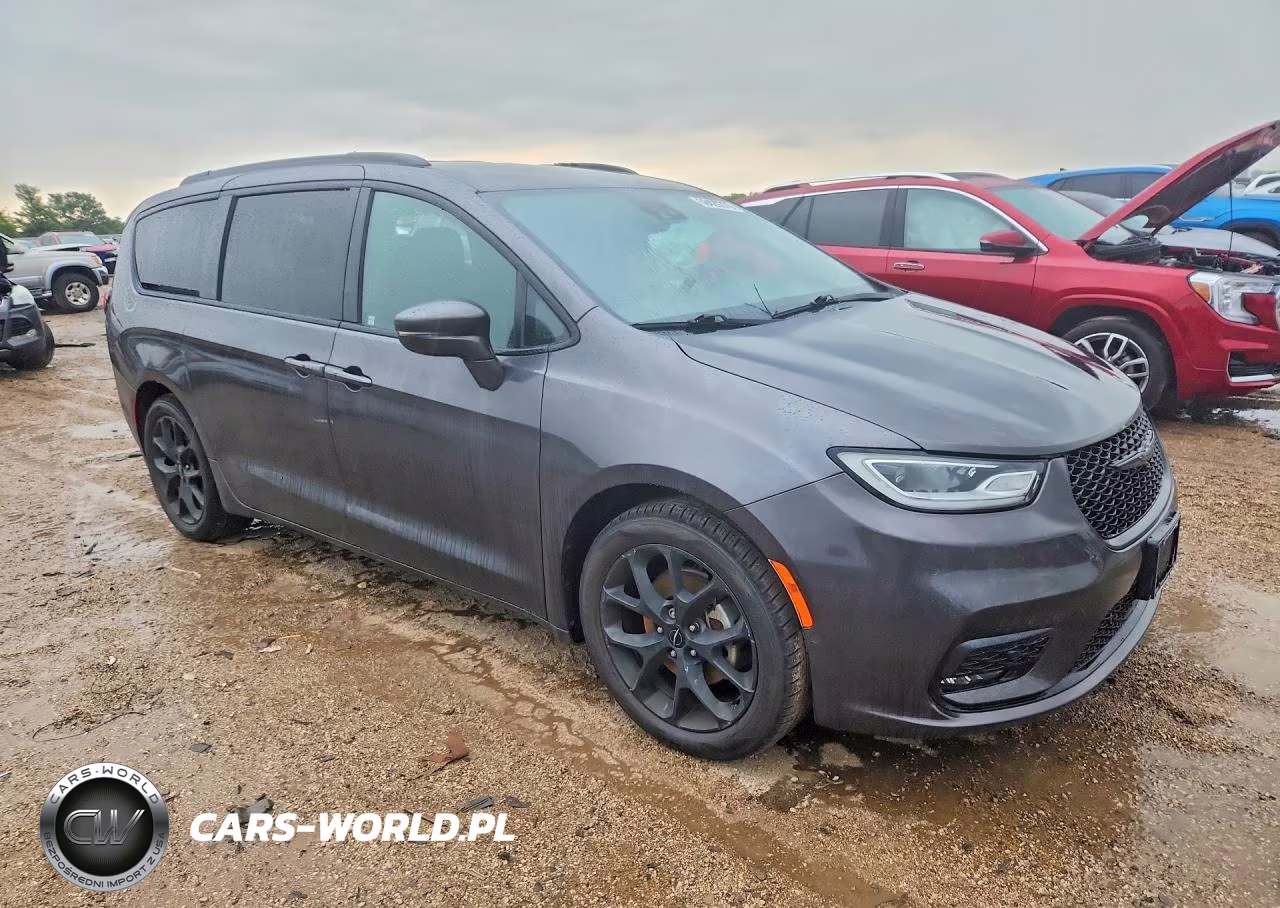 2021 Chrysler Pacifica Touring L VIN:2C4RC1BG3MR500857 - 4