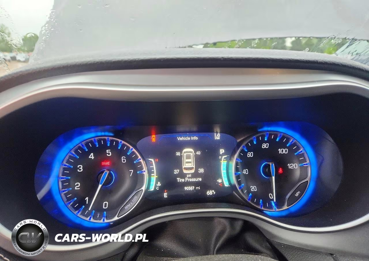 2021 Chrysler Pacifica Touring L VIN:2C4RC1BG3MR500857 - 9