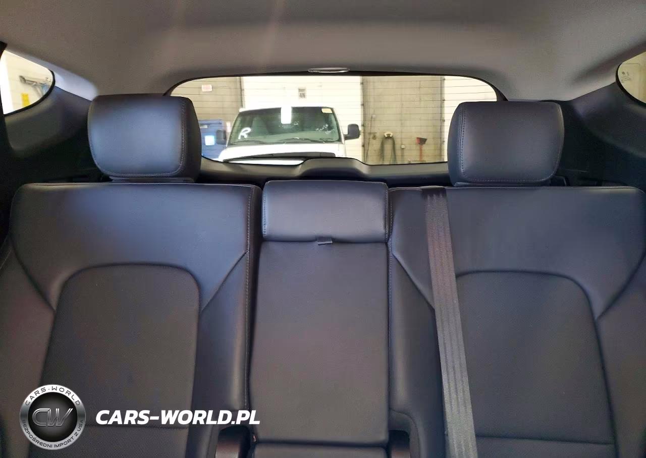 2018 Hyundai Santa Fe Sport 2.0T VIN:5XYZUDLA2JG550156 - 10