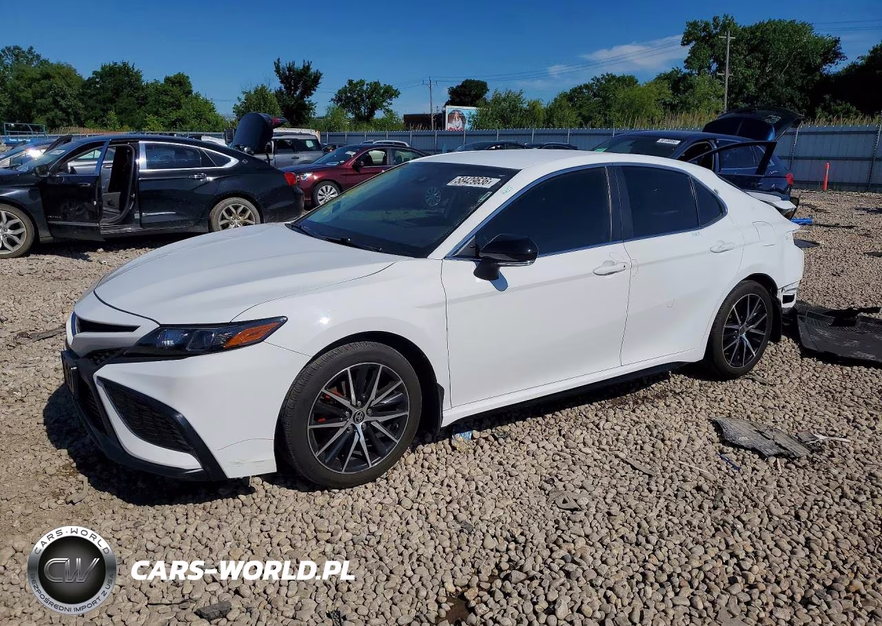 2023 Toyota Camry Hybrid Se – zdjęcie 1 z 12