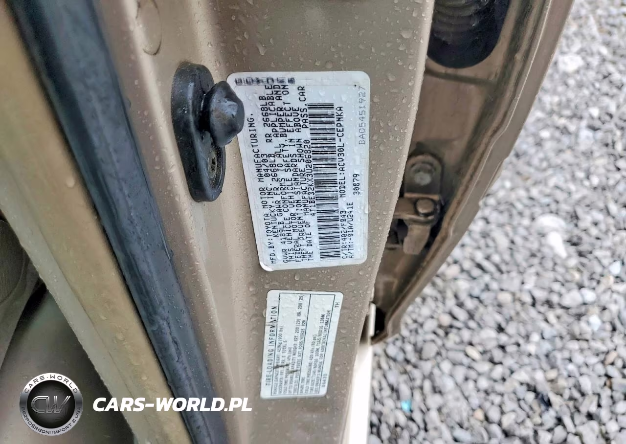 2003 Toyota Camry Le VIN:4T1BE32KX3U206820 - 12