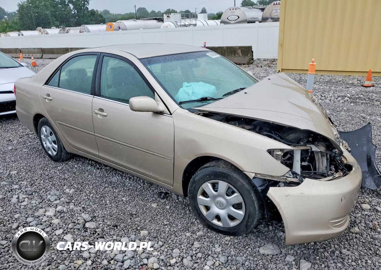 2003 Toyota Camry Le VIN:4T1BE32KX3U206820 - 4