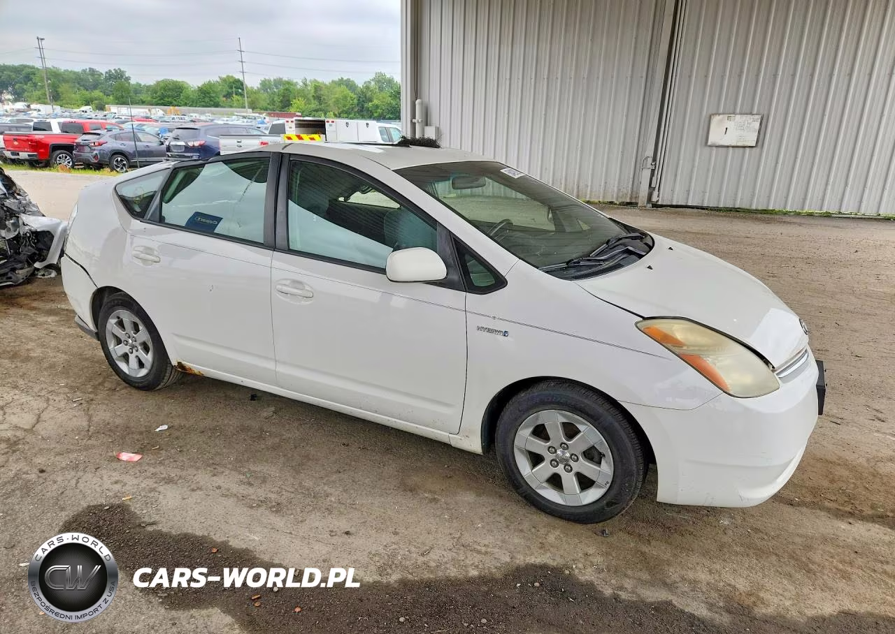 2009 Toyota Prius Base VIN:JTDKB20UX93538802 - 4