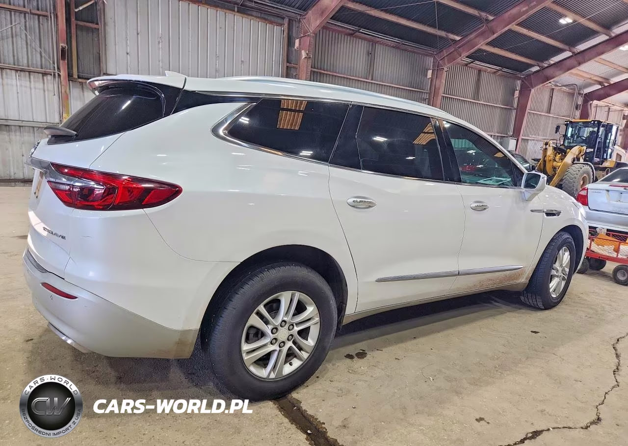 2018 Buick Enclave Premium VIN:5GAERCKW5JJ141691 - 3
