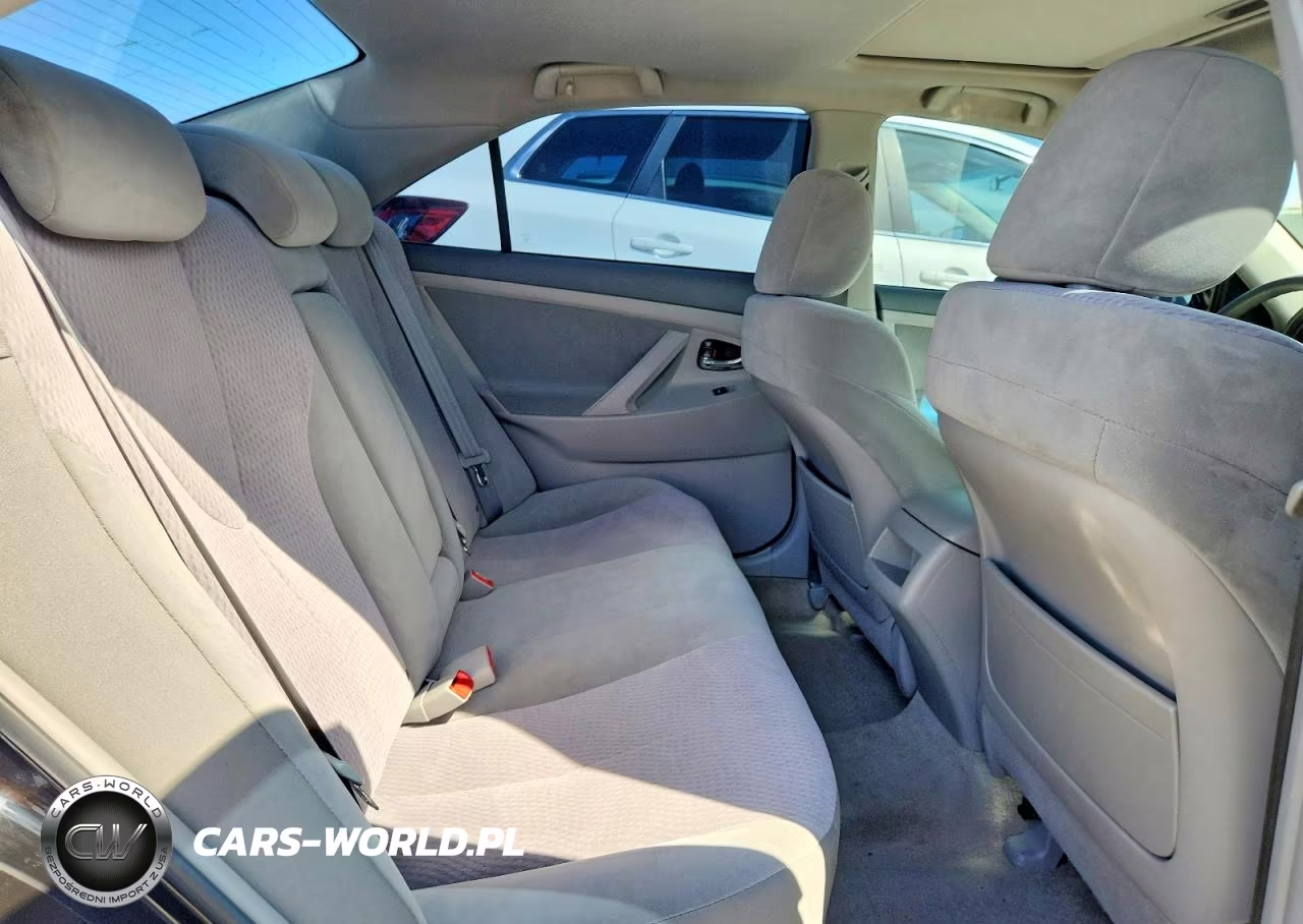 2010 Toyota Camry Le VIN:4T1BF3EK3AU030165 - 10
