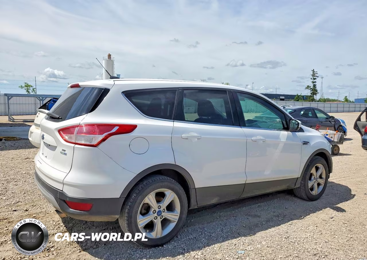 2015 Ford Escape Se VIN:1FMCU9GX4FUC57250 - 3