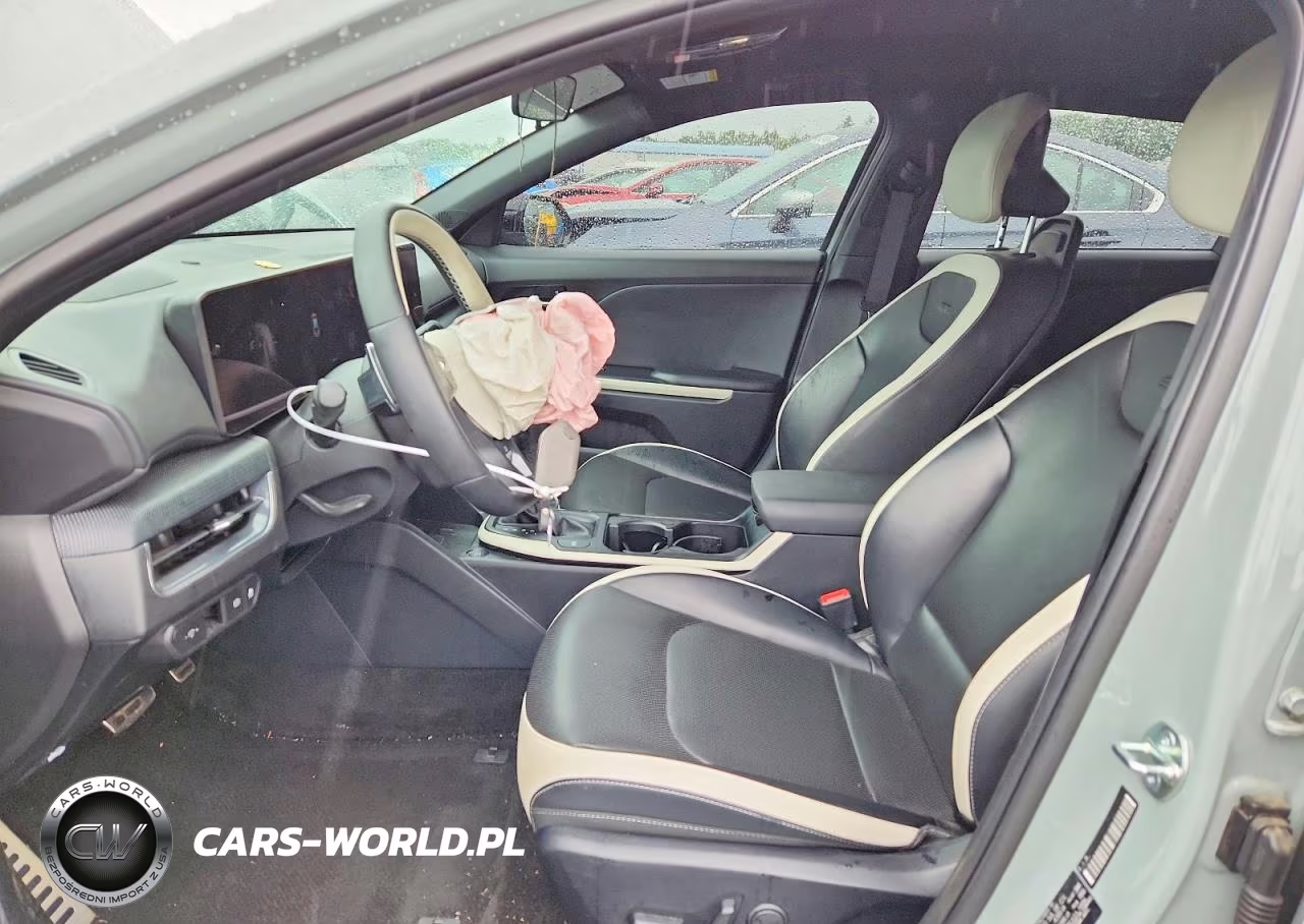 2025 Kia K4 Gt-Line Turbo VIN:3KPFW4DCXSE088716 - 7