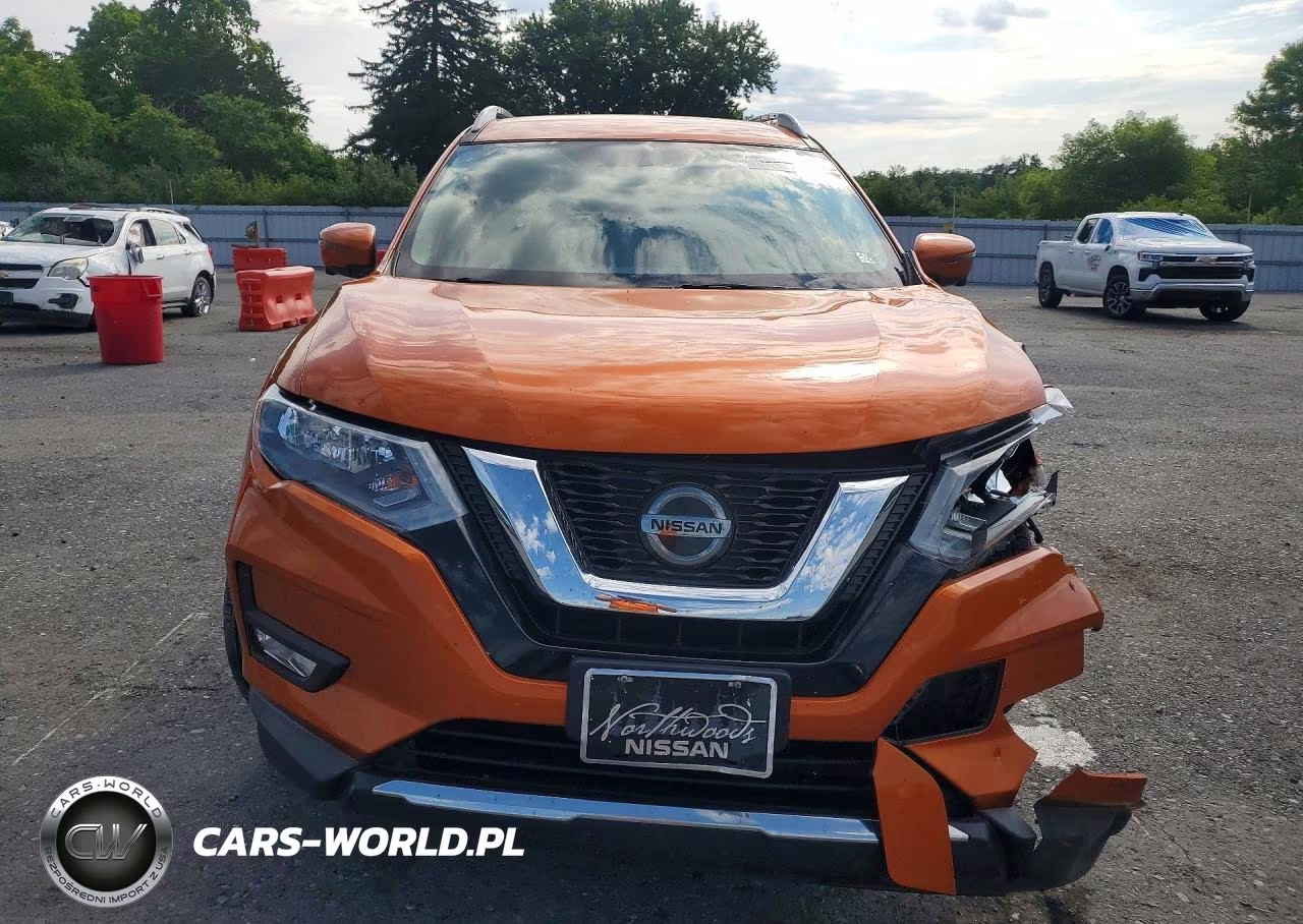 2018 Nissan Rogue Sv VIN:5N1AT2MV8JC765031 - 5