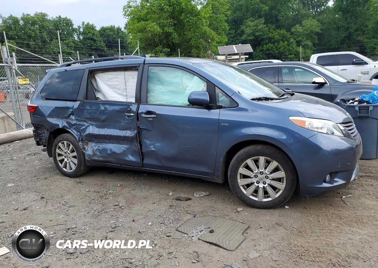 2017 Toyota Sienna Xle 7-Passenger VIN:5TDDZ3DC0HS183177 - 4