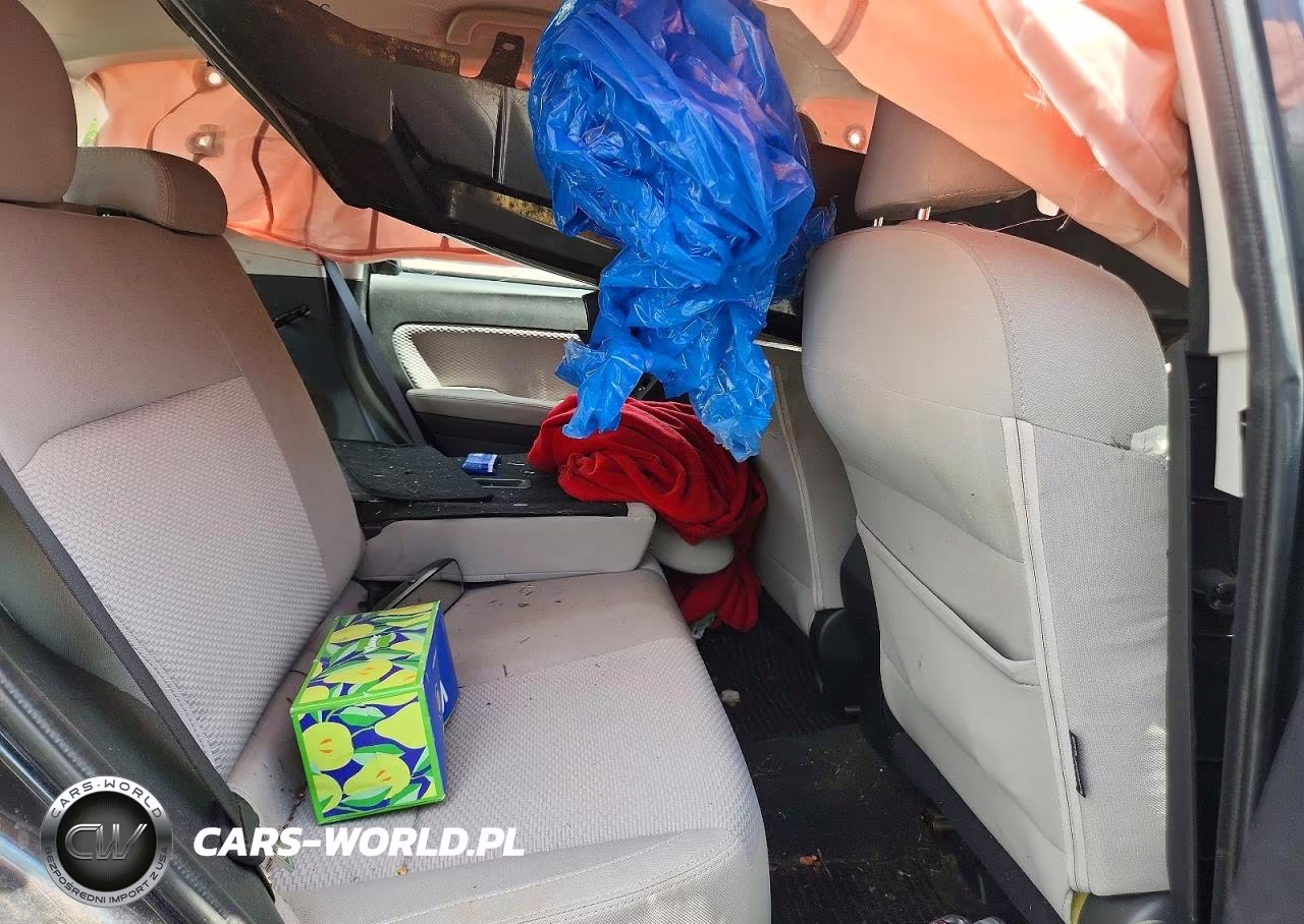 2018 Subaru Forester 2.5I VIN:JF2SJABC1JH401015 - 11